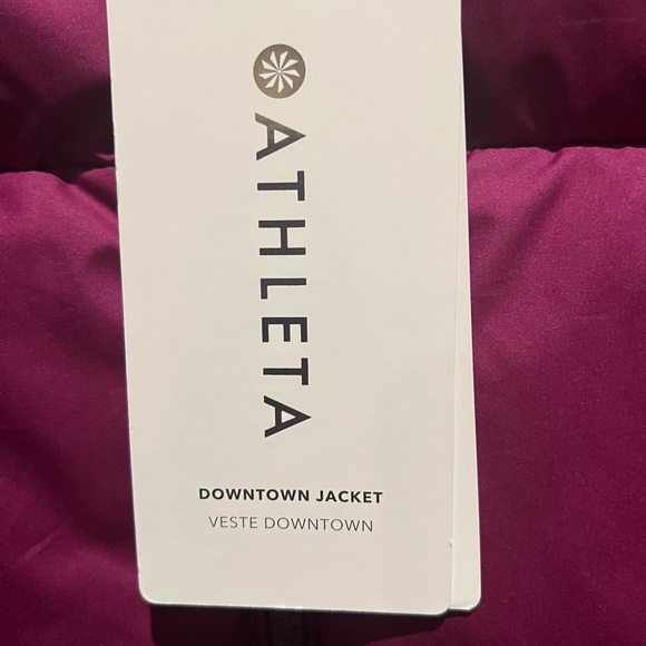 Athleta Downtown Puffer Jacket. - Picture 4 of 8